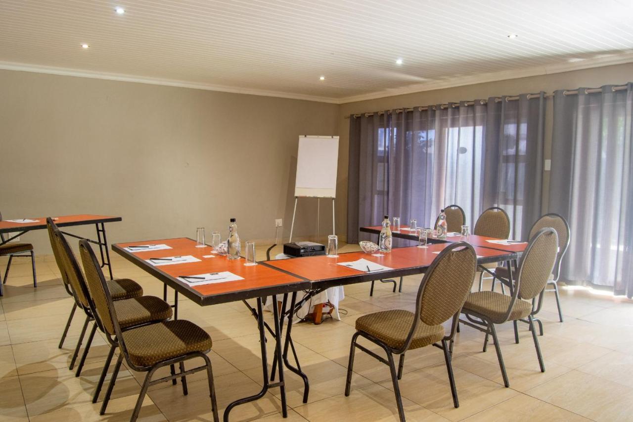 Ruslamere Hotel And Conference Centre Durbanville Exterior photo